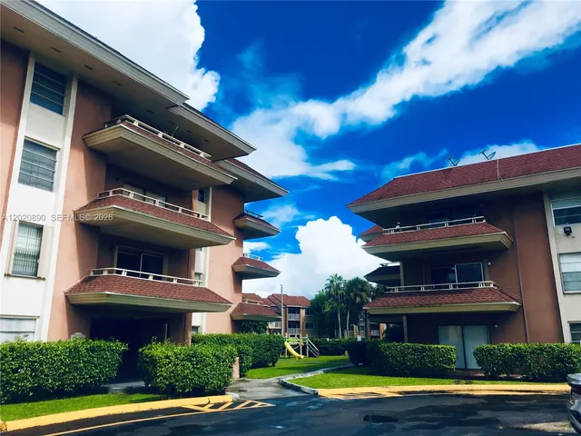 17600 NW 68th Ave #B3006, Hialeah, FL 33015