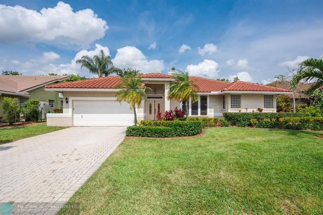 4393 NW 67th Ave, Coral Springs, FL 33067