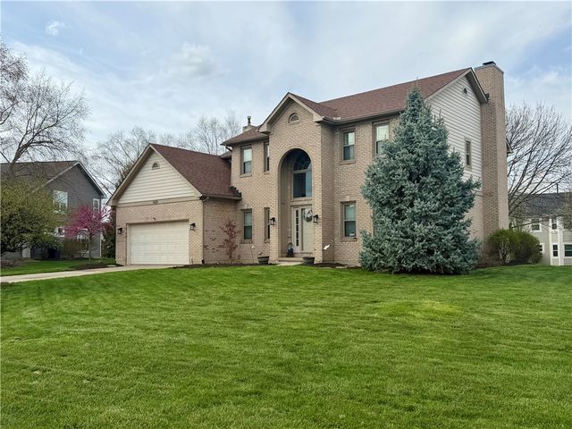 1629 Sunnington Grove Dr, Centerville, OH 45458
