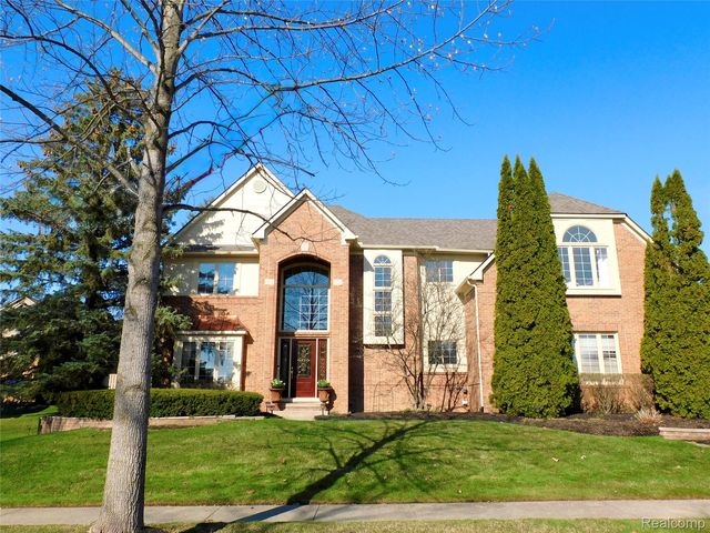 24117 Windridge Ln, Novi, MI 48374