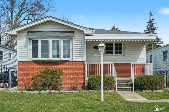 1766 White Ave, Lincoln Park, MI 48146