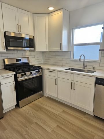 5730 Adelaide Ave, San Diego, CA 92115