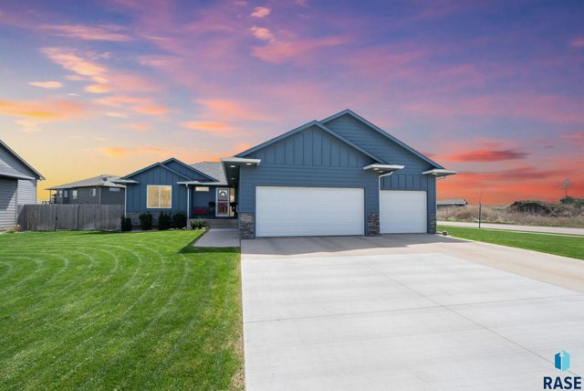 4205 W  77th St, Sioux Falls, SD 57108