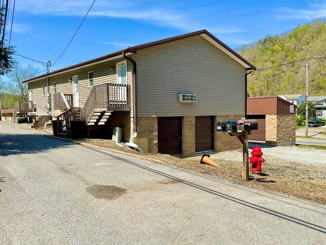 112 Mildred St, Pikeville, KY 41501