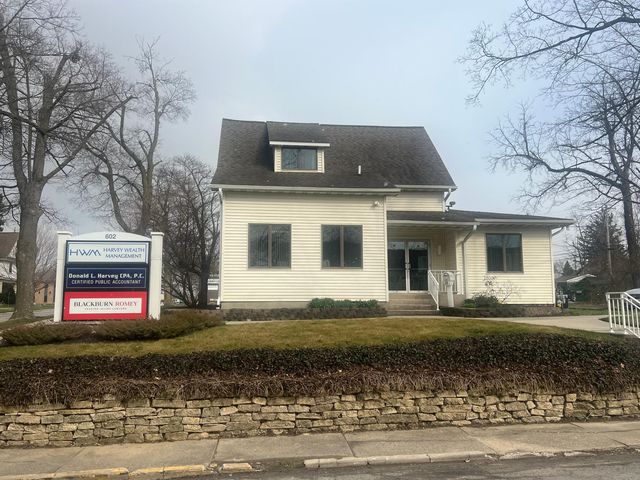 602 Lincolnway #A, Valparaiso, IN 46383