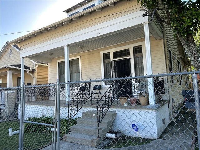 4034 Hollygrove St, New Orleans, LA 70118