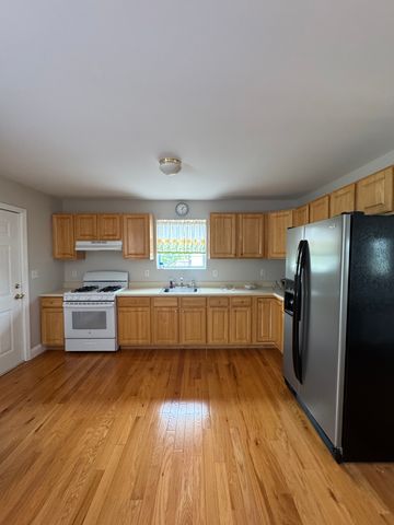 342 Front St #2, New Haven, CT 06513