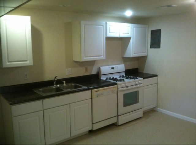 504 Hanover St #2, Charlottesville, VA 22903