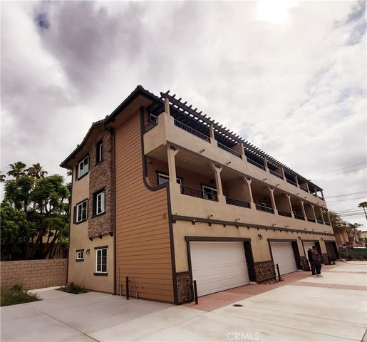 10341 Western Ave, Downey, CA 90241