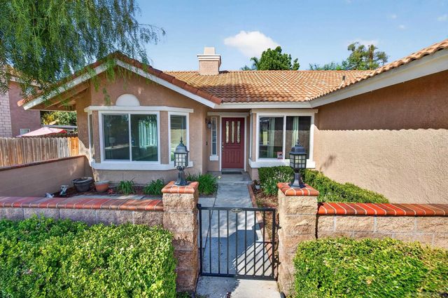 39715 Highbury Dr, Murrieta, CA 92563