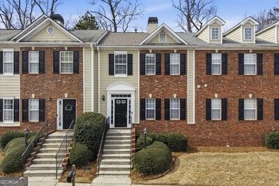 5990 Eagle Tiff Ln, Sugar Hill, GA 30518