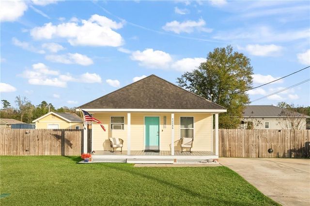 42286 Andrea Ln, Ponchatoula, LA 70454