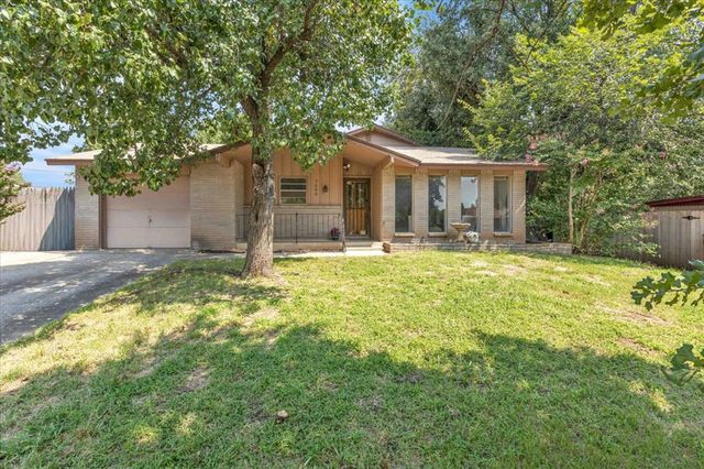 7609 NW 14th St, Oklahoma City, OK 73127