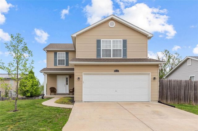 55 Silver Spur Dr, Winfield, MO 63389