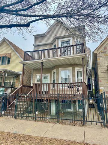 2045 N  Tripp Ave, Chicago, IL 60639