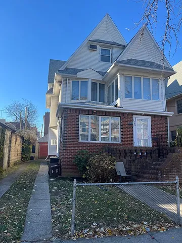 1488 E  10th St, Brooklyn, NY 11230