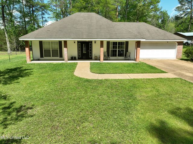 643 County Line Rd, Mendenhall, MS 39114