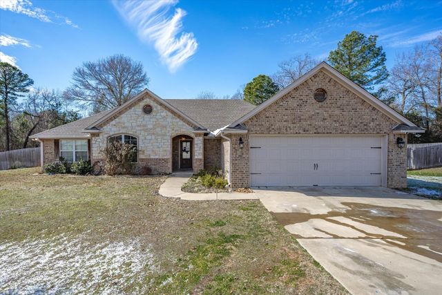 13603 Country Gln, Tyler, TX 75706