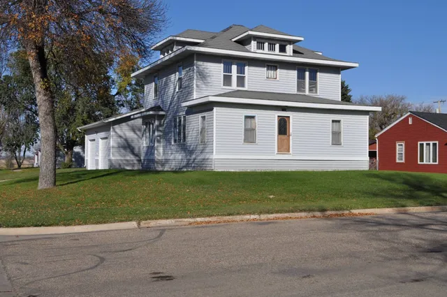 1101 Foster Ave NE, Cooperstown, ND 58425