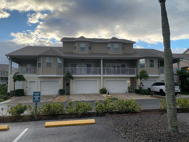 8222 Brent St, Port Richey, FL 34668