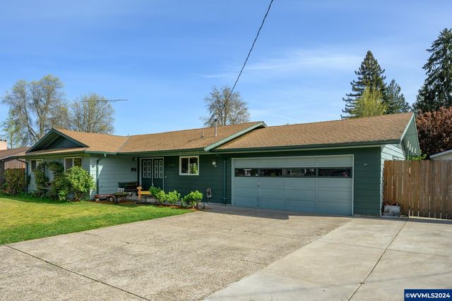 446 NW 19th St, McMinnville, OR 97128