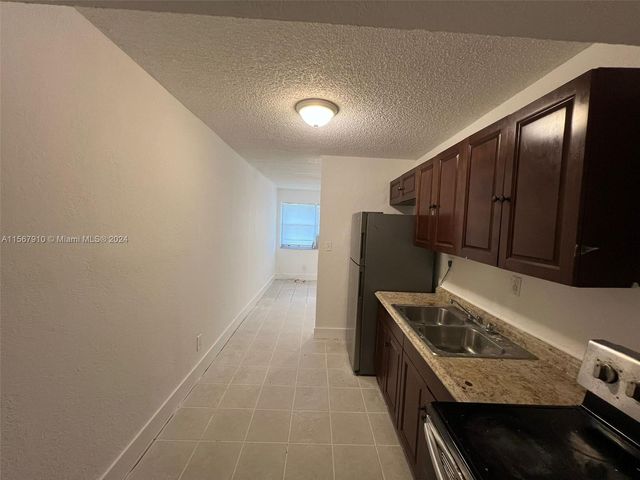715 NW 15th Ter #3, Fort Lauderdale, FL 33311