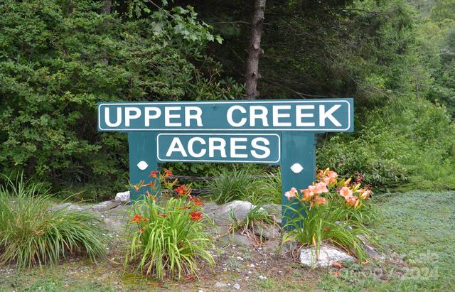 6078 Upper Creek Dr, Newland, NC 28657