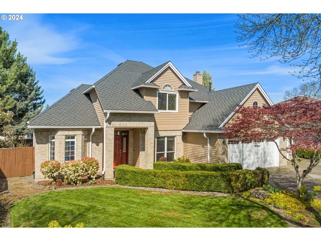 648 NW Pacific Grove Dr, Beaverton, OR 97006