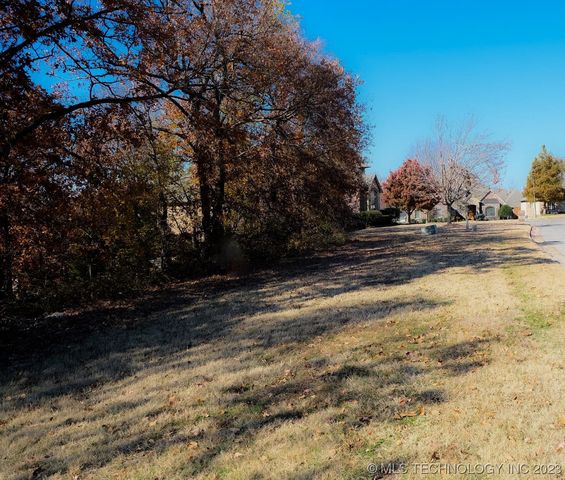 Waterford St, Catoosa, OK 74015