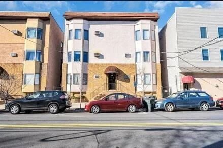 211-213 Prospect Ave  #11, Bayonne, NJ 07002