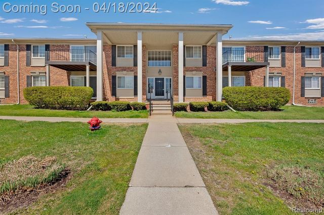 6145 Orchard Lake Rd #201, West Bloomfield, MI 48322