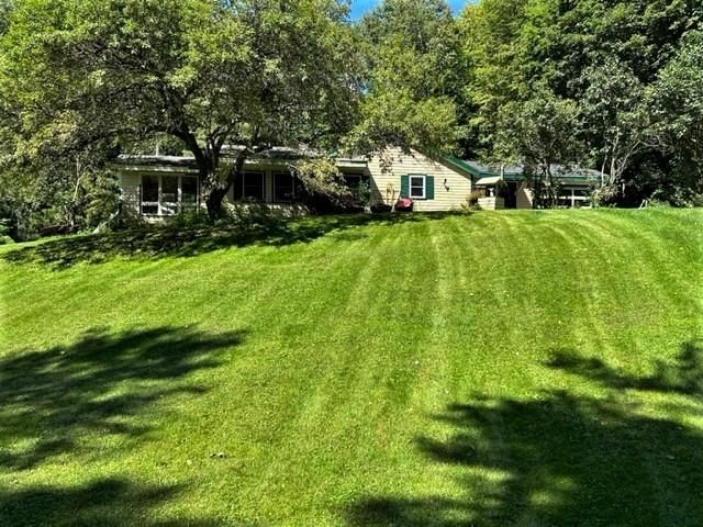 131 Old Stage Road, Brookfield, VT 05036