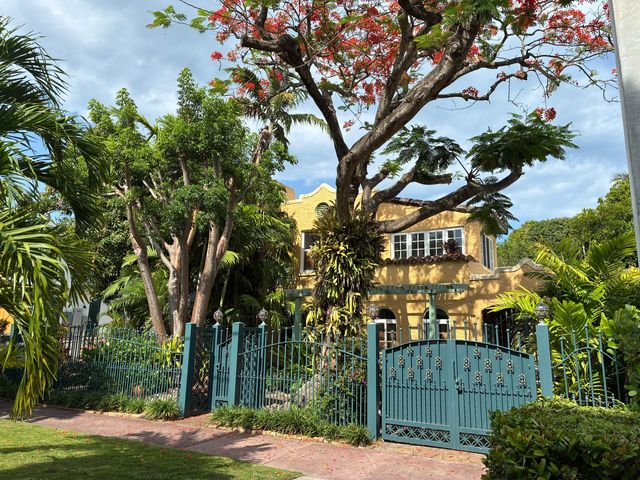3447 Sheridan Ave, Miami Beach, FL 33140