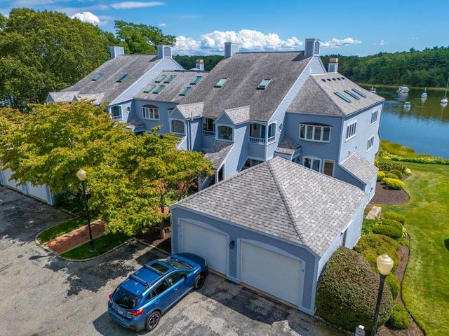 152 Crompton Ave #12, East Greenwich, RI 02818