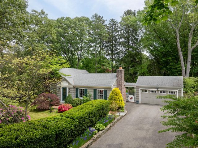 23 Severin Place, Huntington, NY 11743