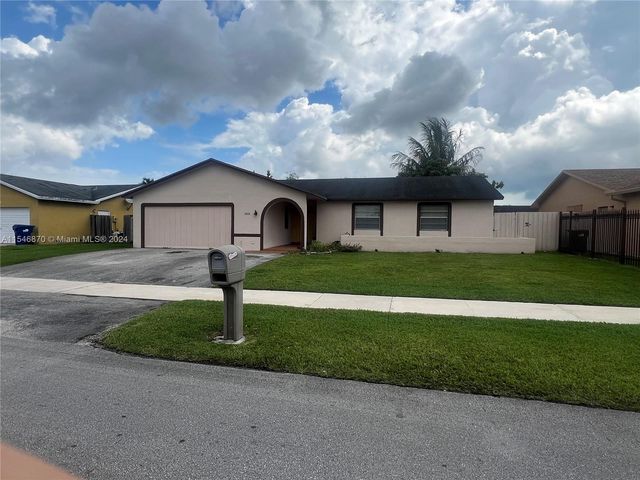 25935 SW 123rd Ave, Homestead, FL 33032