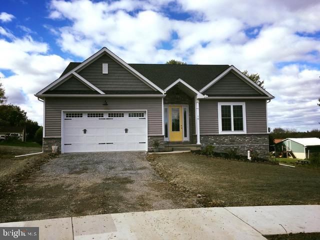 328 W  Fritz Ave, Quarryville, PA 17566