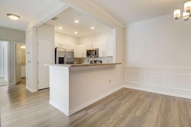 10901 Burnt Mill Rd #67605965f, Jacksonville, FL 32256