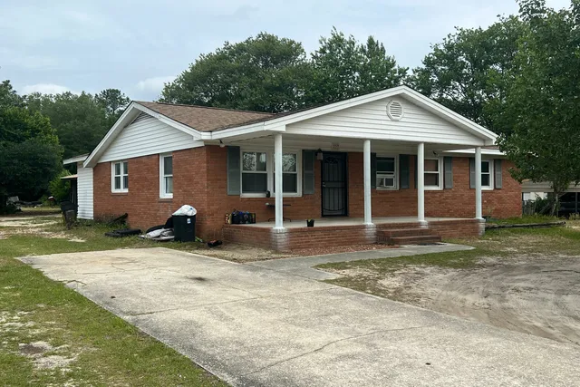 237 Lakeview Trl, Rockingham, NC 28379