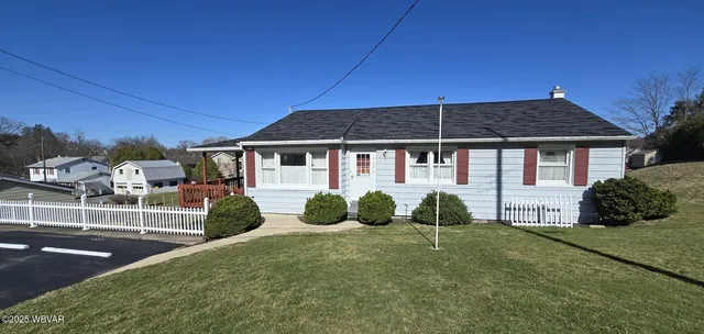 2670 Sortman Ave, South Williamsport, PA 17702