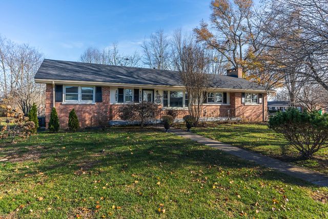 305 Hickory Hill Dr, Nicholasville, KY 40356