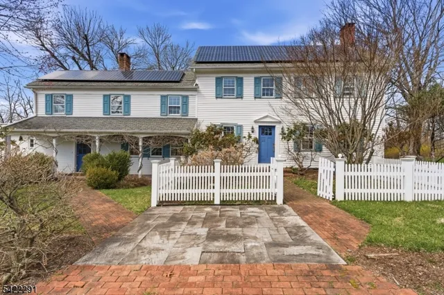 15 Welisewitz Road, Ringoes, NJ 08551