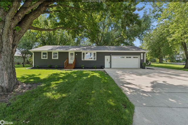 1401 Southland Dr, Clear Lake, IA 50428