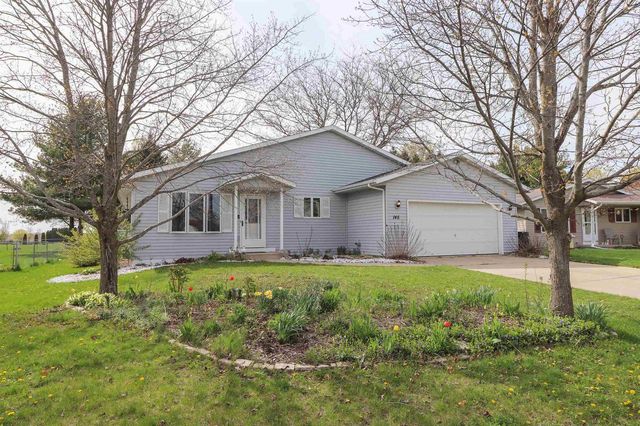 145 Countryside Drive, Evansville, WI 53536