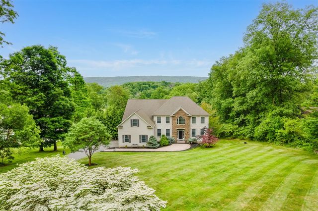 46 Duncan Road, Lagrangeville, NY 12540