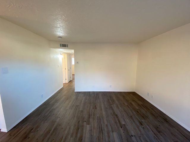 12120 Menaul Blvd NE #1, Albuquerque, NM 87112