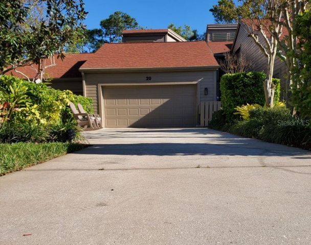 20 Woodridge Cir, Oldsmar, FL 34677