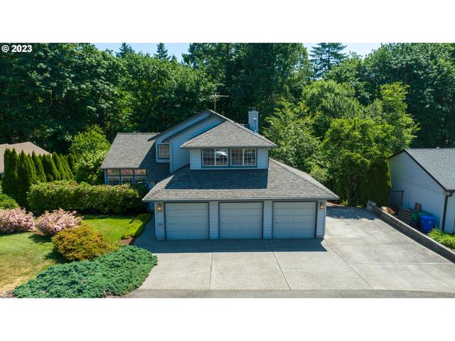 10516 SW 30th Ave, Portland, OR 97219