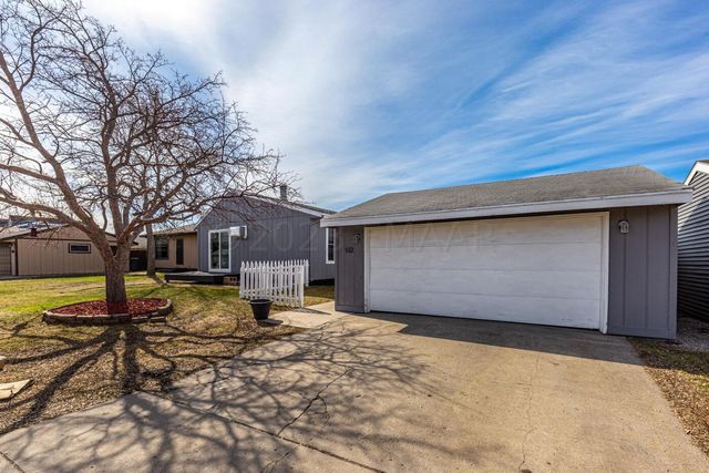 512 4th Ave NW, West Fargo, ND 58078