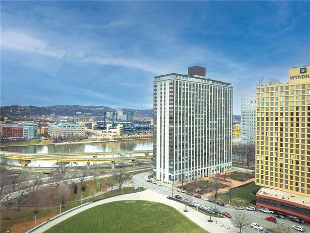 320 Fort Duquesne Blvd #12B, Pittsburgh, PA 15222